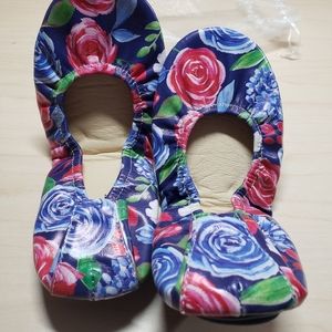 Liberty Floral Storehouse Flats size 8